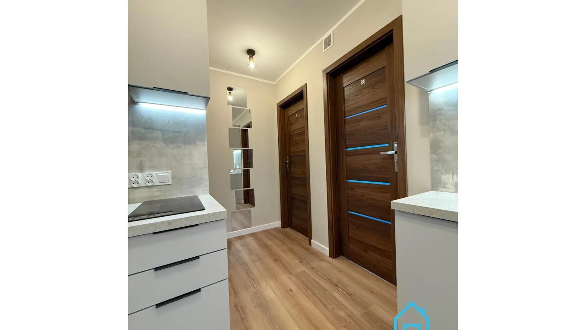 Privatunterkunft Pink Panther Room 10 Min To Old Town Gdansk,Pkp & Shopping Mall Polen